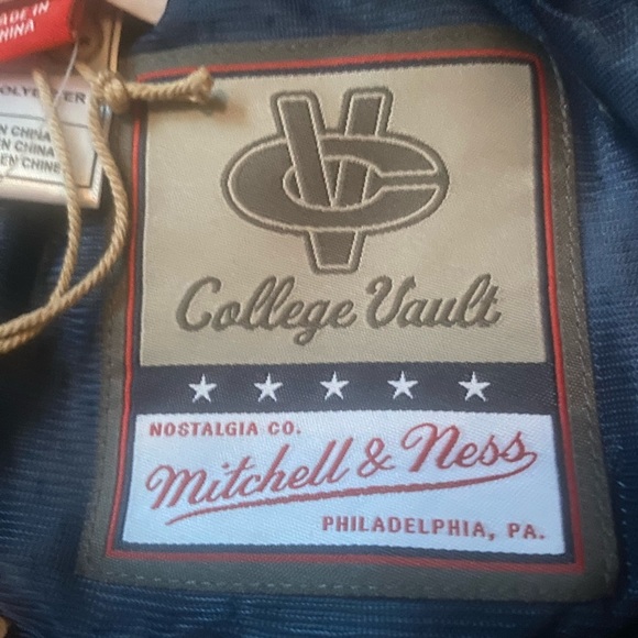 Mitchell and Ness Georgetown Hoyas Short - Picture 3 of 6